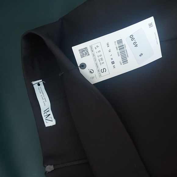 Zara skirt - Picture 1 of 4